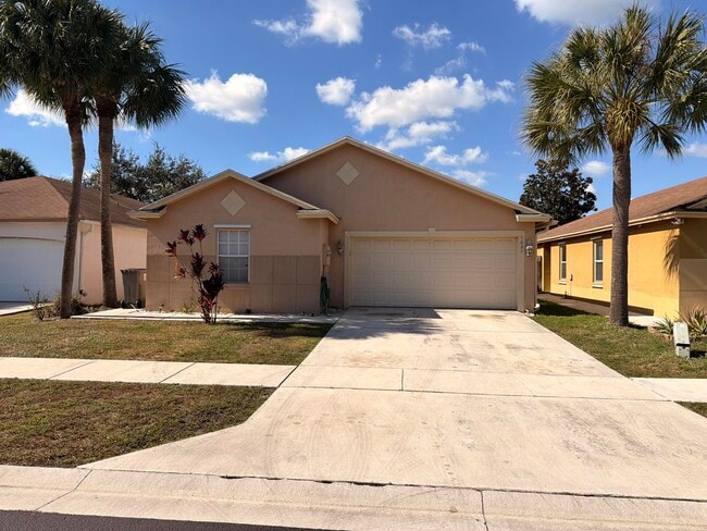 Photo - 5621 Azalea Cir