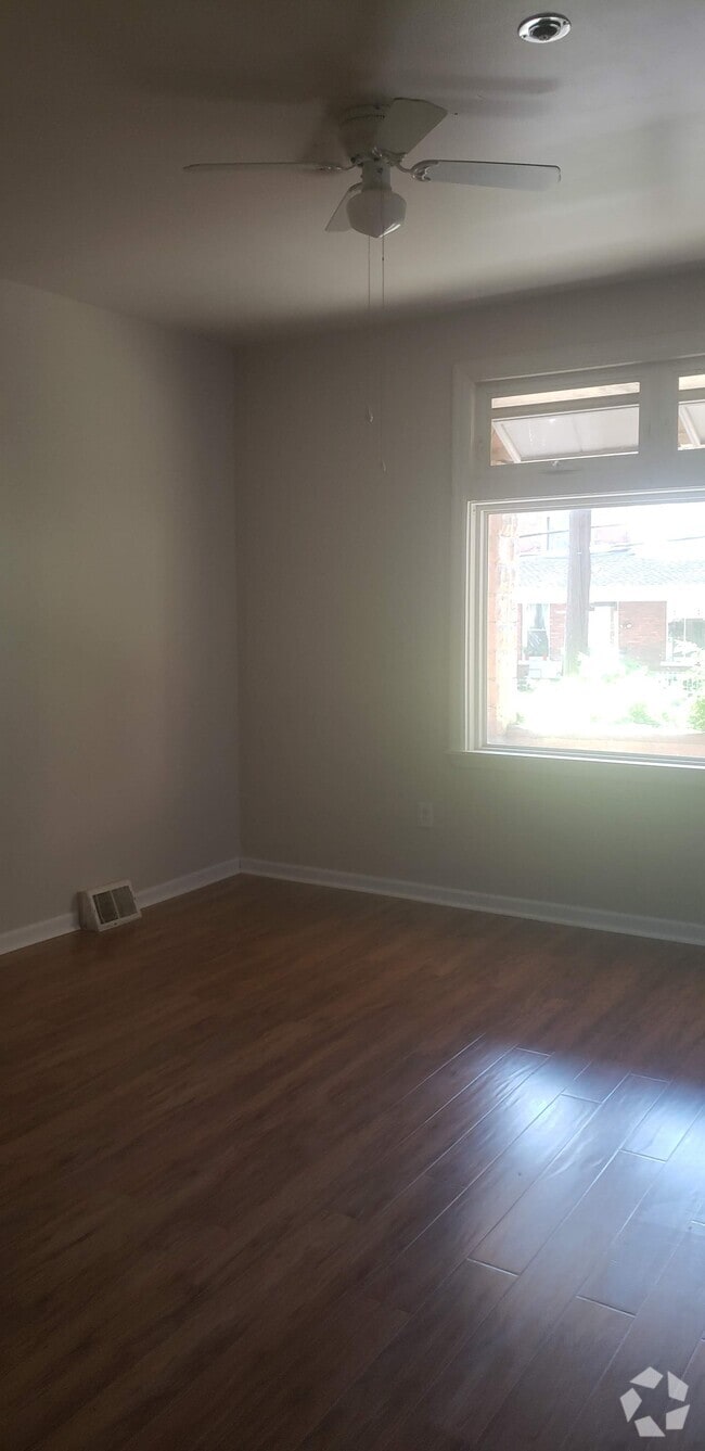 Building Photo - 112 N Fairmount St Unit 1 Rental