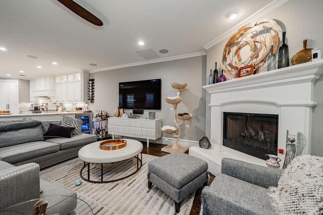 Photo - 5517 Longview St