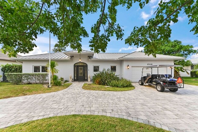 Photo - 1516 SE 10th St