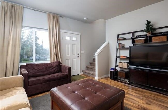 Photo - Lovely 2 Bedroom Townhouse - Pets Possible