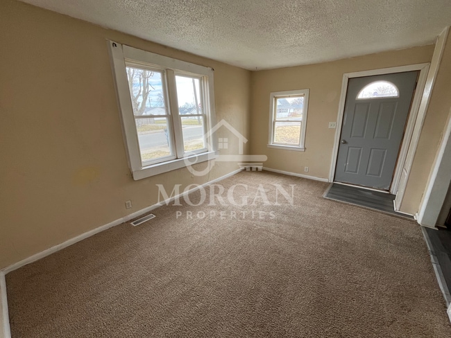 Photo - 2447 Jackson St