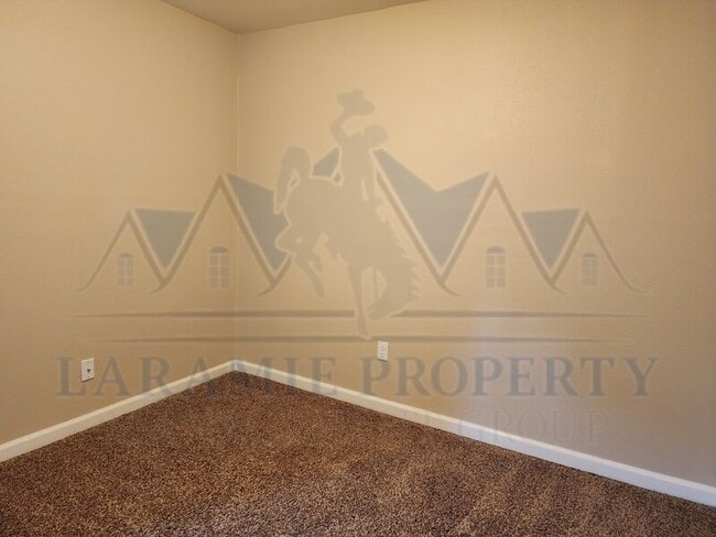 Photo - 1256 N 6th St