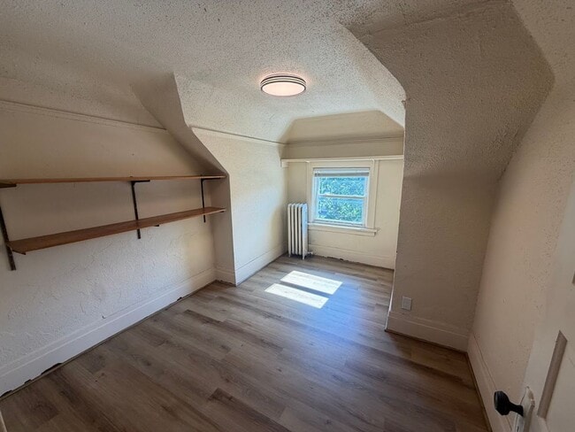 Photo - 611 Kellogg Ave