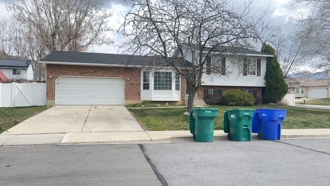 Great location Quaint Orem Home w 2 car ga... - Great location Quaint Orem Home w 2 car ga...