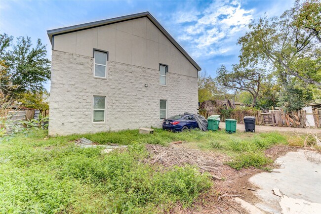 Photo - 4323 Continental Dr