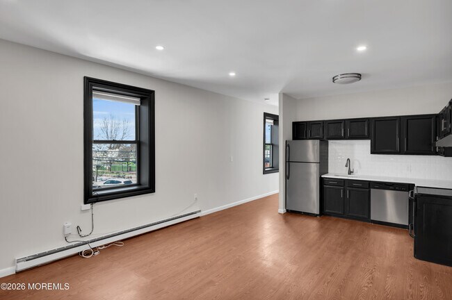 31 W Front St Unit 1