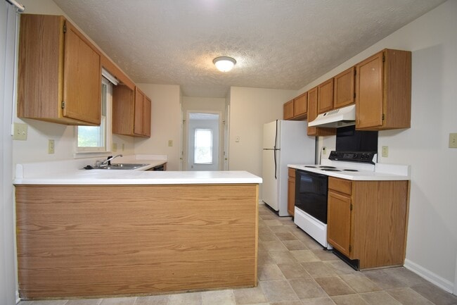202 Cobblestone Ct