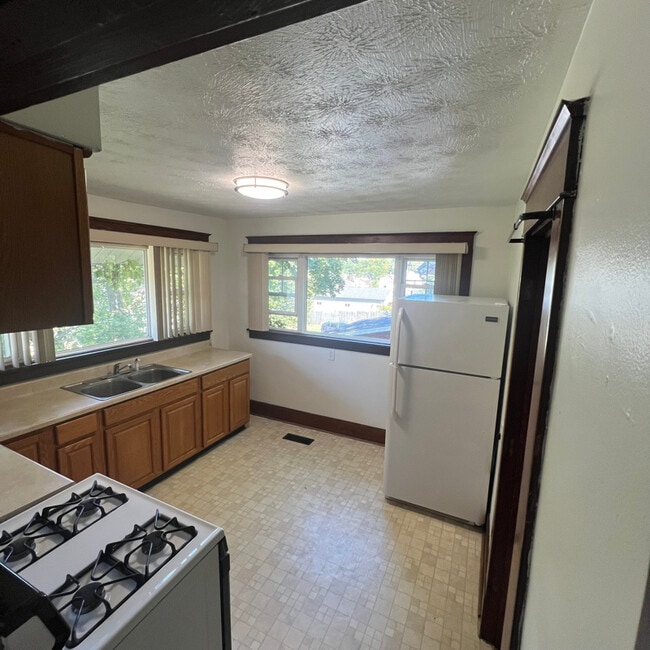 Photo - 50 Orchard Ave SE Unit 2