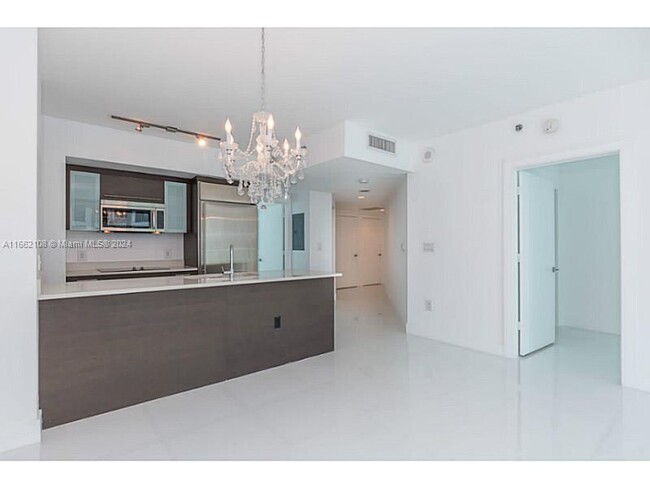 Photo - 500 Brickell Ave Condo Unit 2910