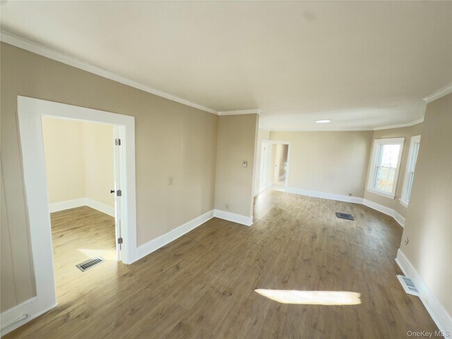 Photo - 89 S Cherry St