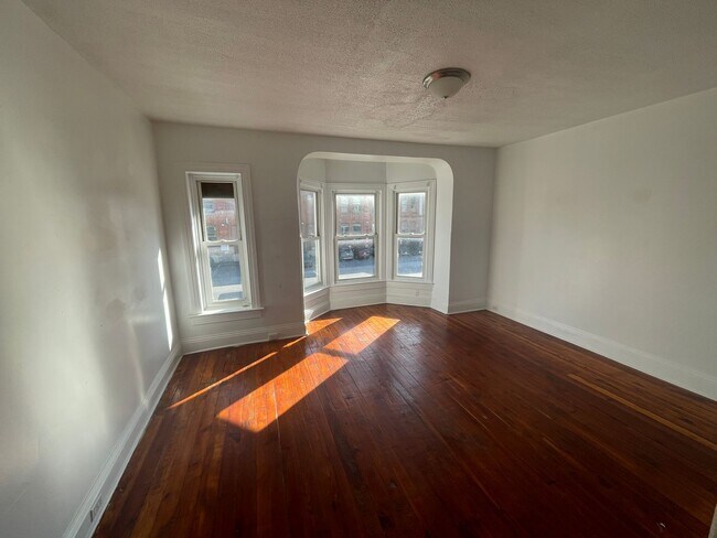 Photo - 2nd/3rd Floor 3 Bedroom Apartment in the "Avenues" -York City SD
