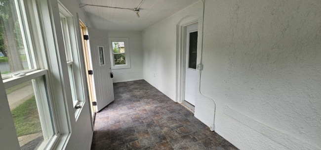 Photo - 245 Monroe St SE