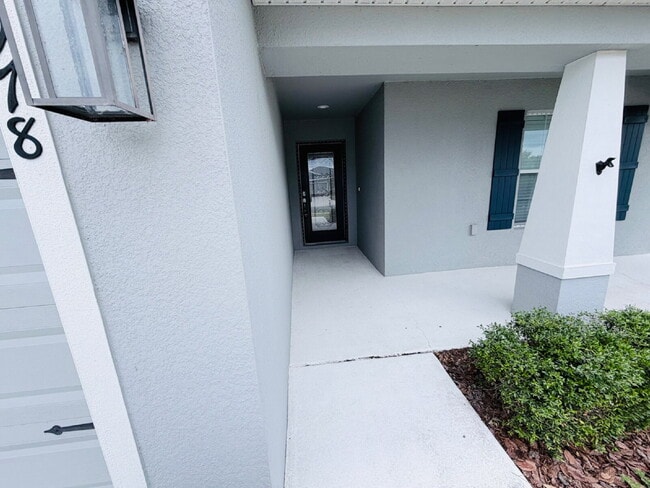 Photo - Charming 3-Bedroom Haven with 2 Full Baths in Lakeland – 1,711 Sq. Ft. of Comfort at 3798 White I...