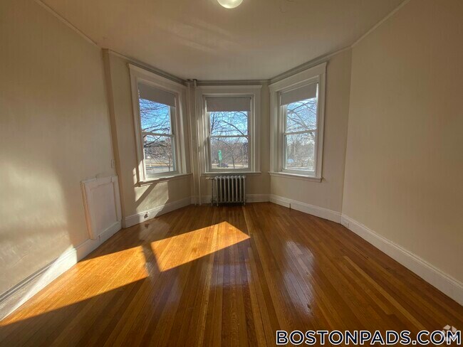 Building Photo - 1163 Boylston St Rental