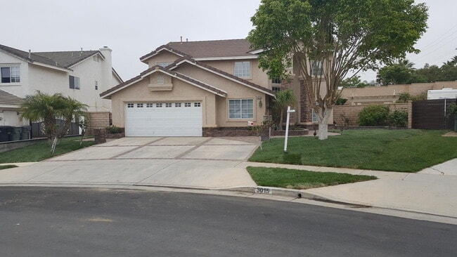 Photo - 3015 Briarhaven Ln