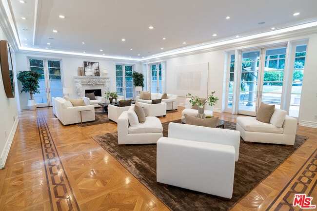 Photo - 407 Robert Ln