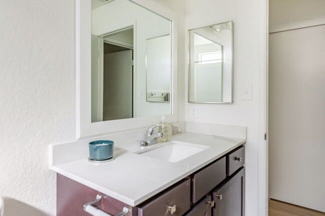 Manteca Golf and Tennis Villas
