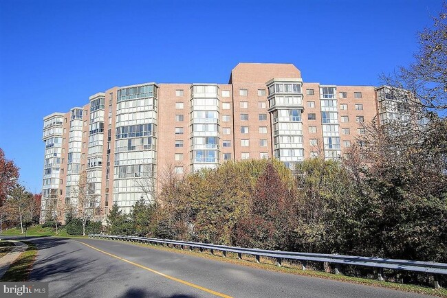Photo - 3210 N Leisure World Blvd Apartment Unit 211