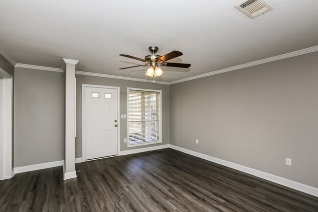 Photo - 224 Sylvan Dr