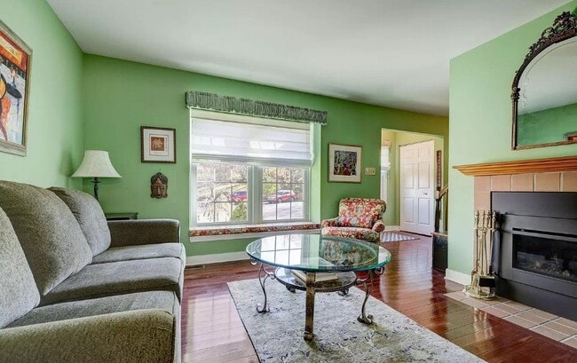 Photo - 48 Shelly Ln