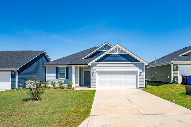 86 Norman Ave