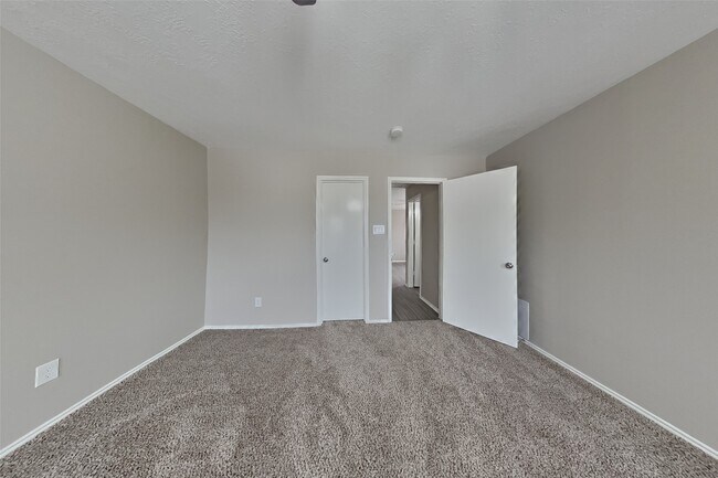 Photo - 11950 Rolling Stream Dr