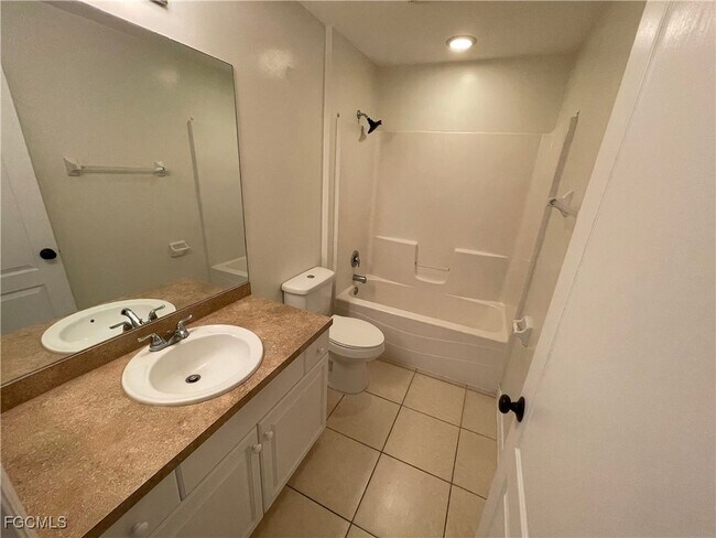 Photo - 2803 56th St W
