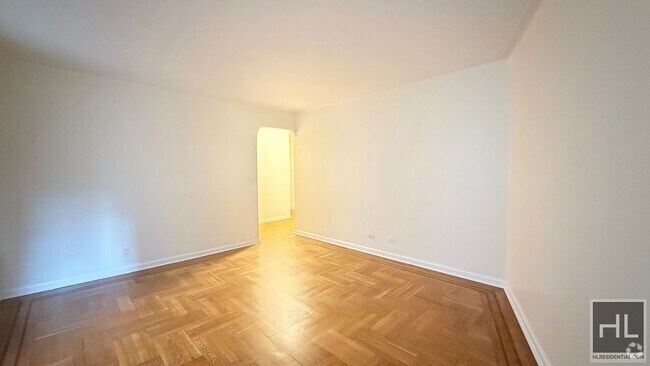 Building Photo - Jane Street Rental