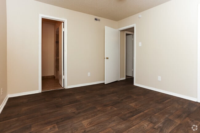 2BR, 2BA - 867SF - Stone Ridge Apartments