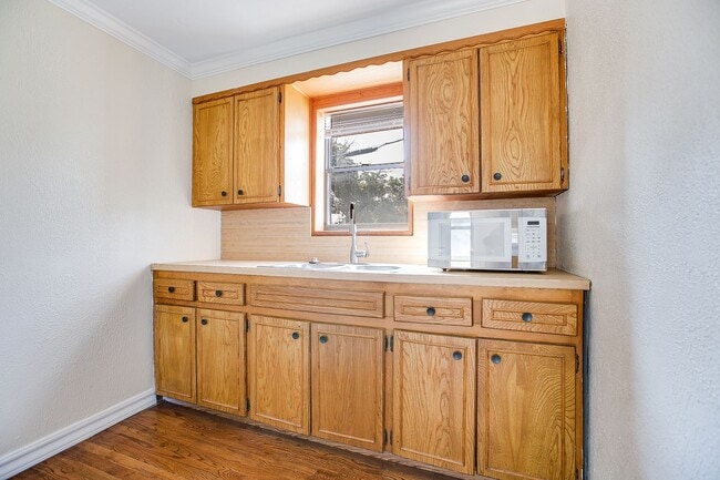 Photo - 421 W Concho Ave