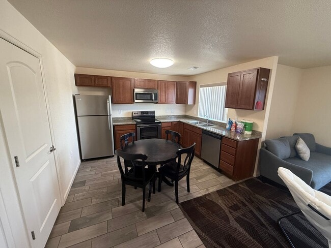 Photo - 5421 Carter Rd Unit 5421 Carter Rd Apt B