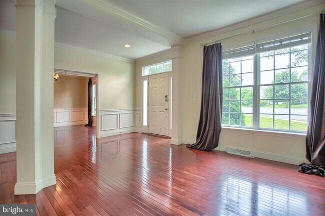 Photo - 1121 Stone Creek Dr