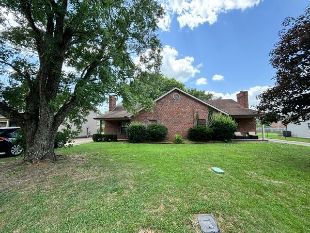 Building Photo - 645 Lilly Ln