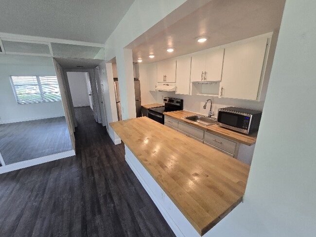 Photo - 248 SE 9th Ave