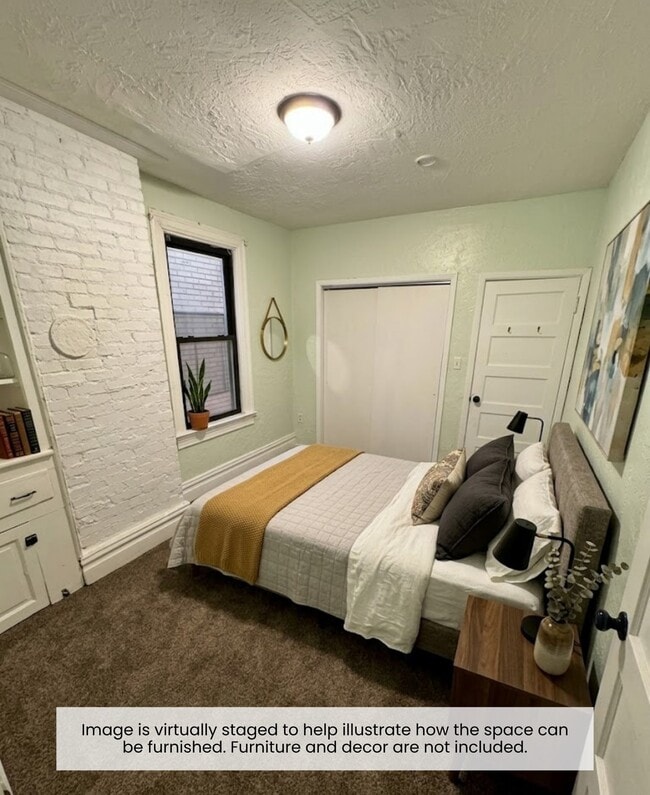 Photo - 303 Peebles St Unit 303 Peebles St  2 - (2/1)