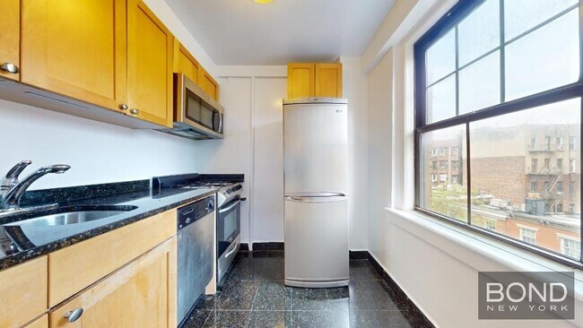 Photo - 95 Christopher St Apartment Unit 6H