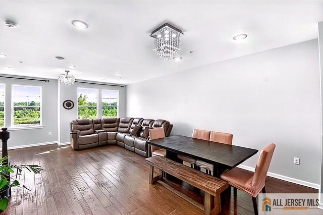 310 South Dr