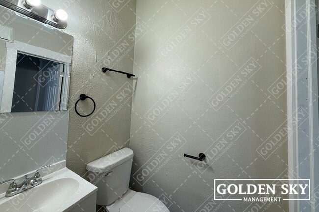 Photo - 1224 E Main St Unit 1