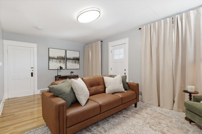 Photo - Furnished 3-Bedroom, 2-Bath Apartment in North Buffalo Unit 2