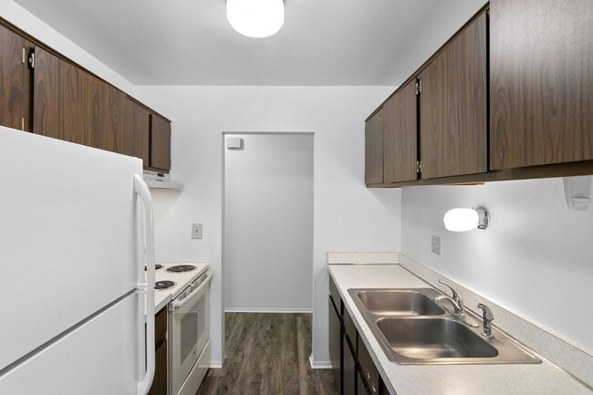 Pinckney Apartments