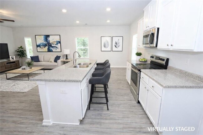 Photo - 2105 Jessica Way