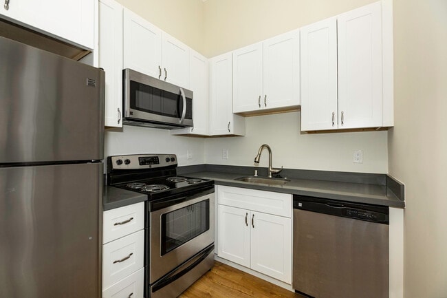 Photo - 1720 Golden Gate