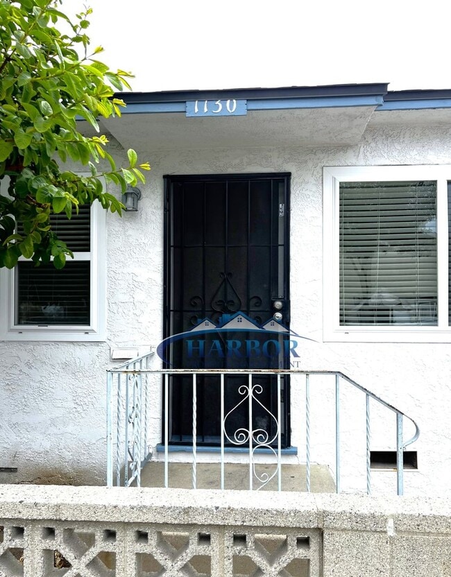 Building Photo - 1128-1132 S Mesa St Unit 1130 Rental