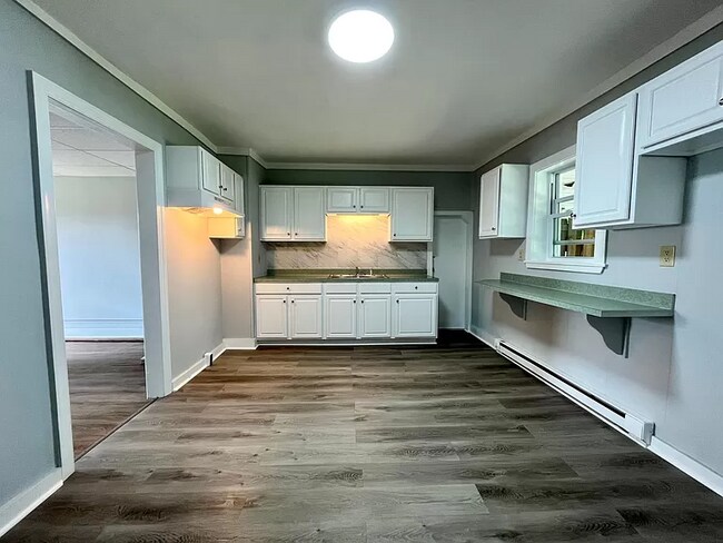 Photo - 5844-5848 Kesslersville Rd Unidad 5846