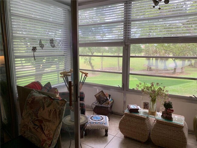 Photo - 8301 Sands Point Blvd Unidad S202