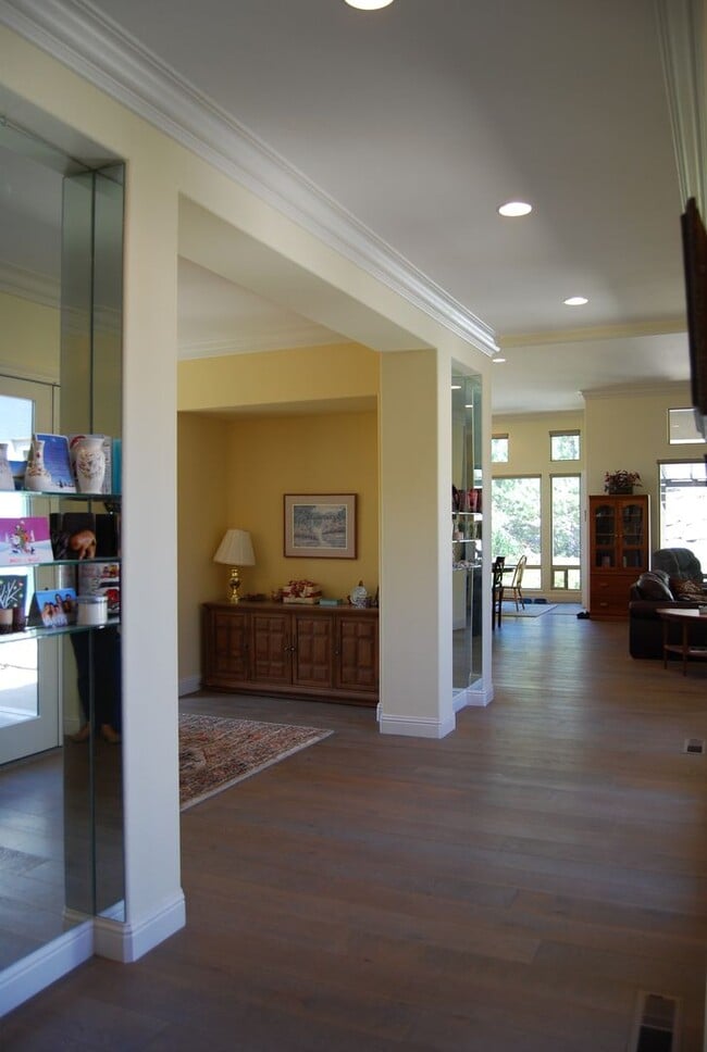 Photo - Single Level Home in Mountaingate