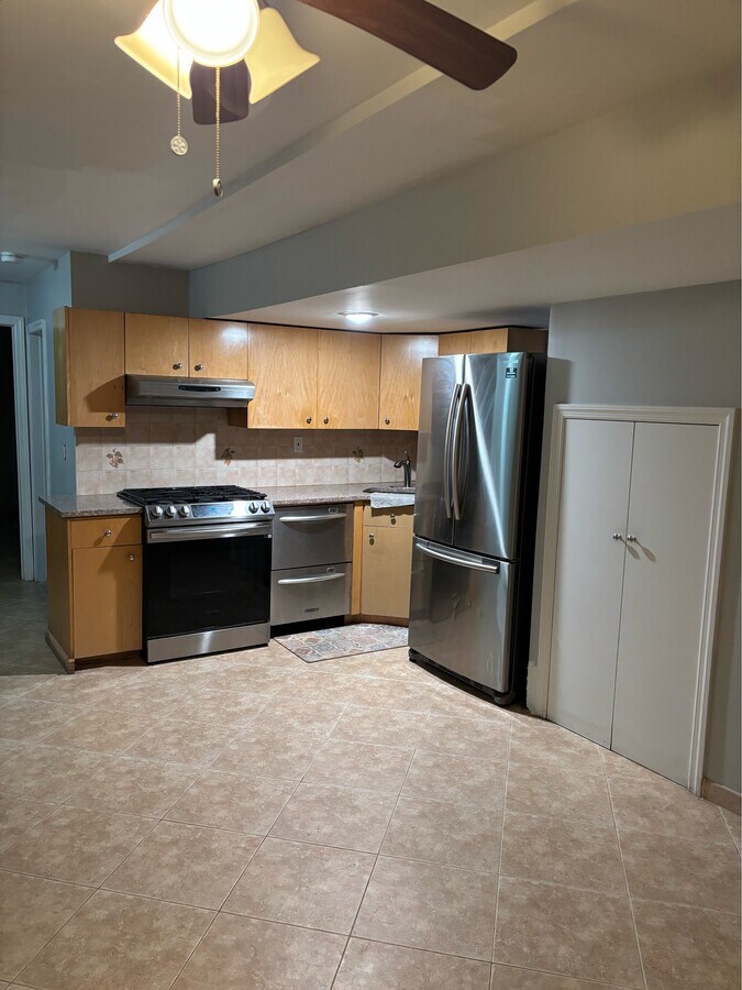 Photo - 129 Alberta Ave