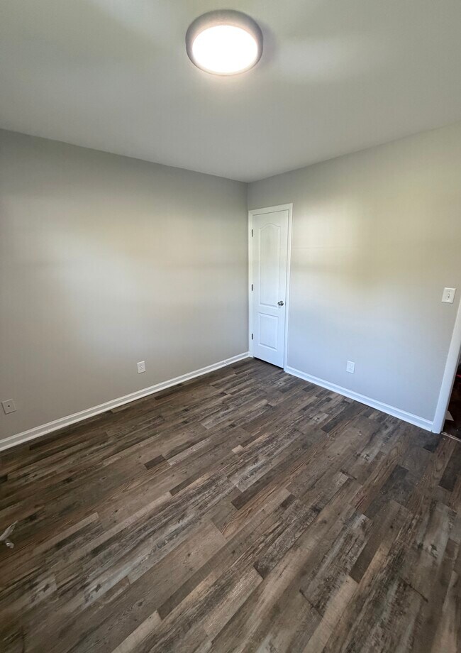 Photo - 212 N Elm St Unit 1