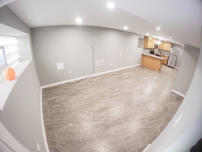 Photo - 5134 W Henderson St Unidad G